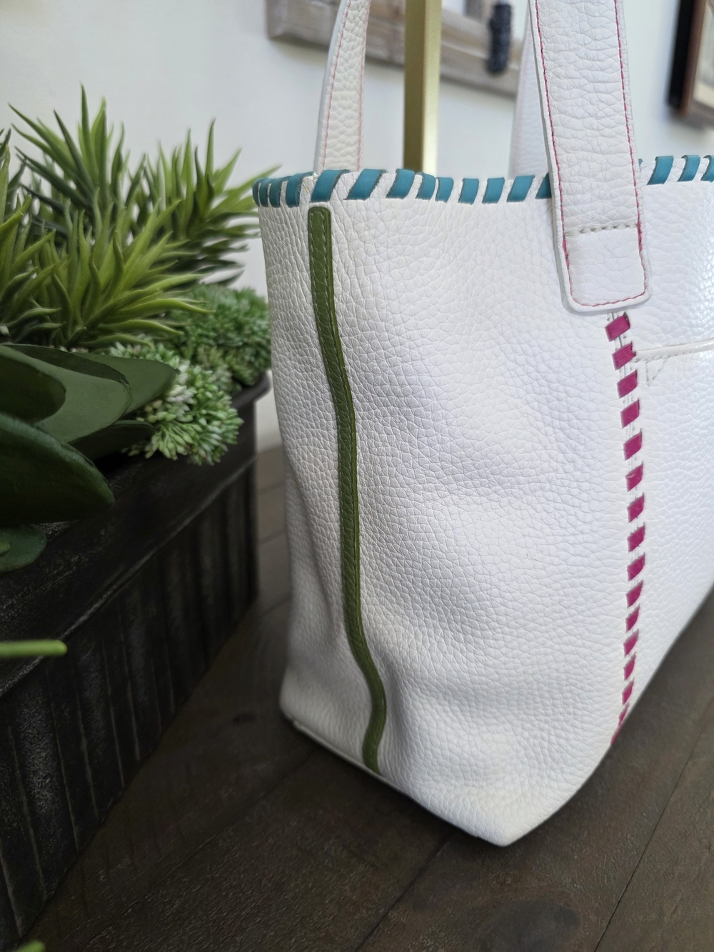 Brighton White Leather Tote Whipstitch Detail Floral Lining Heart Charm - Picture 5 of 13